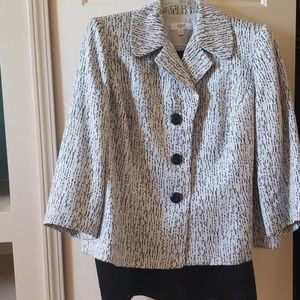 Women's suit